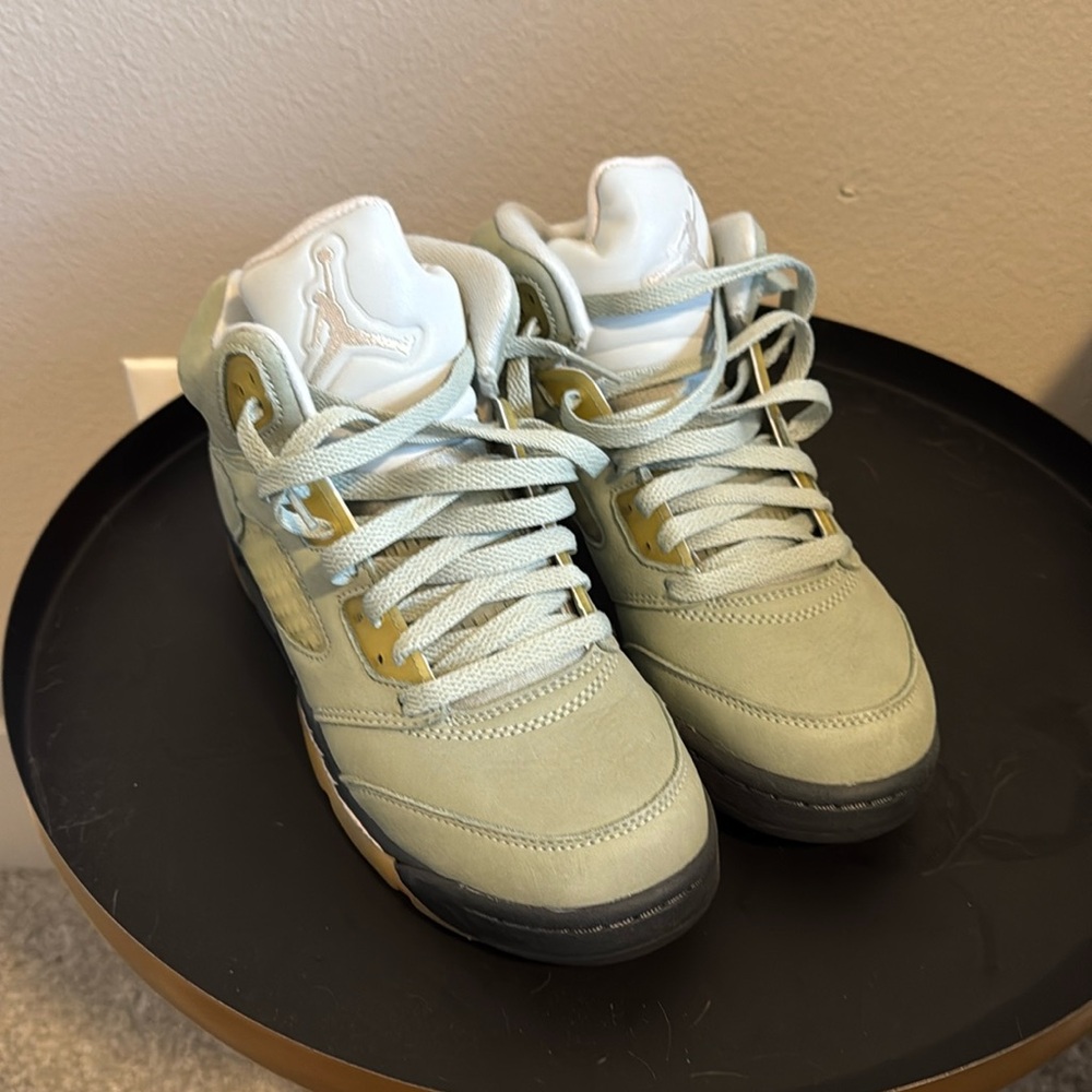 Nike Air Jordan 5 Retro “Jade Horizon” Size 6.5Y